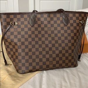 Louis Vuitton Neverfull MM Damier bag